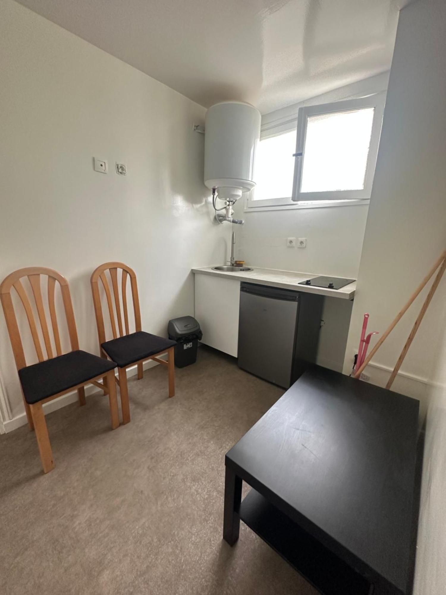 Appartement Jolie Clichy Exteriör bild