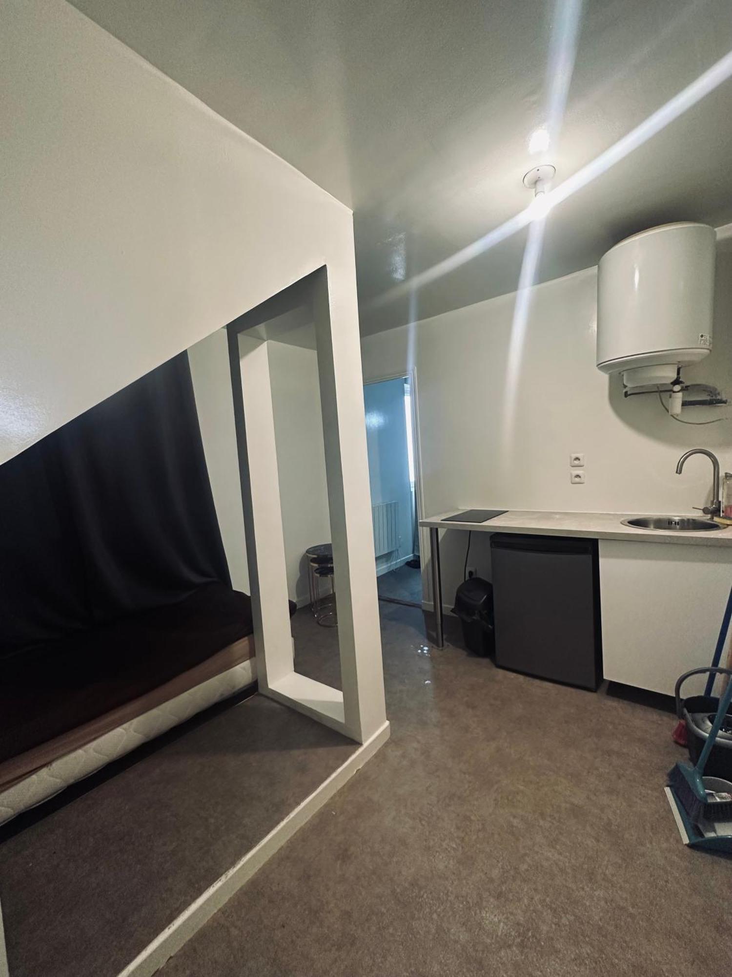 Appartement Jolie Clichy Exteriör bild