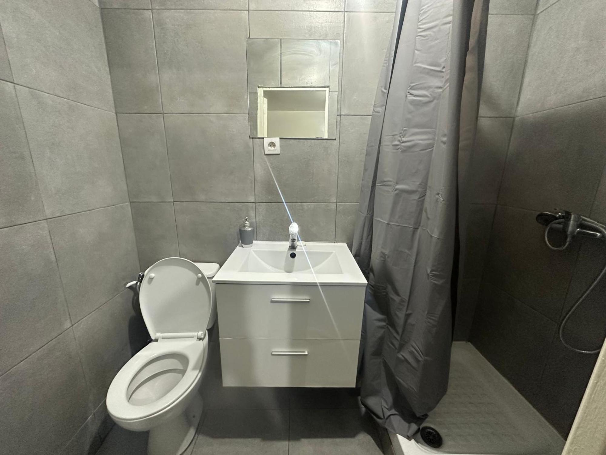 Appartement Jolie Clichy Exteriör bild
