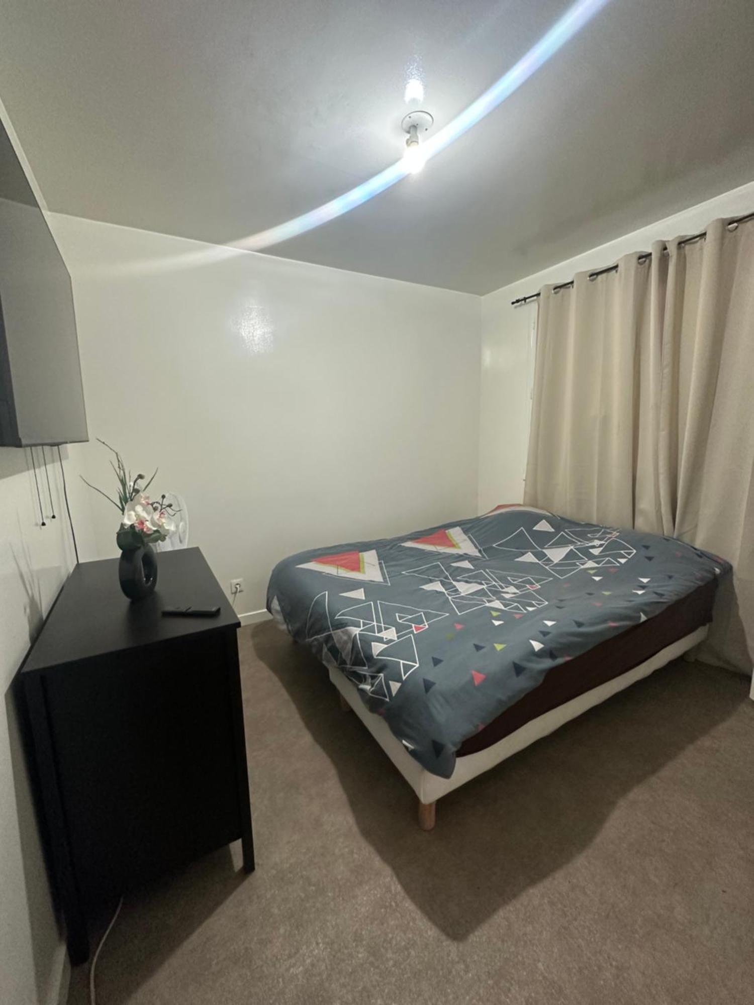 Appartement Jolie Clichy Exteriör bild